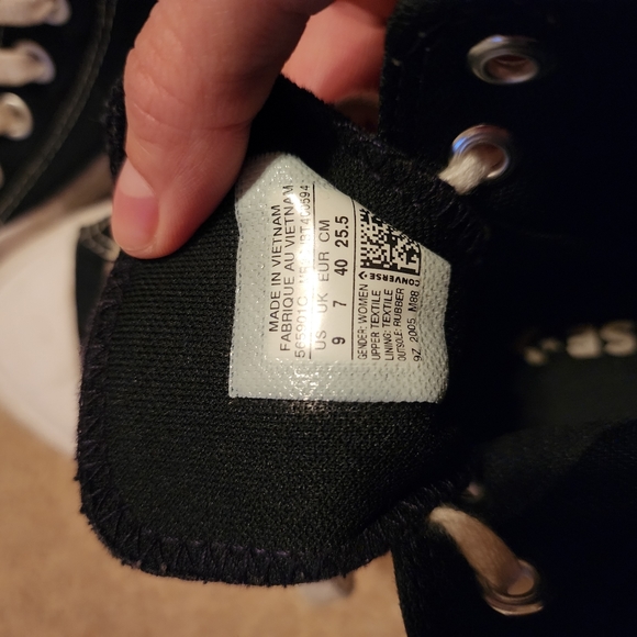 Chuck Taylor All Star Lugged Hi Sneaker in Black & White - Picture 8 of 8